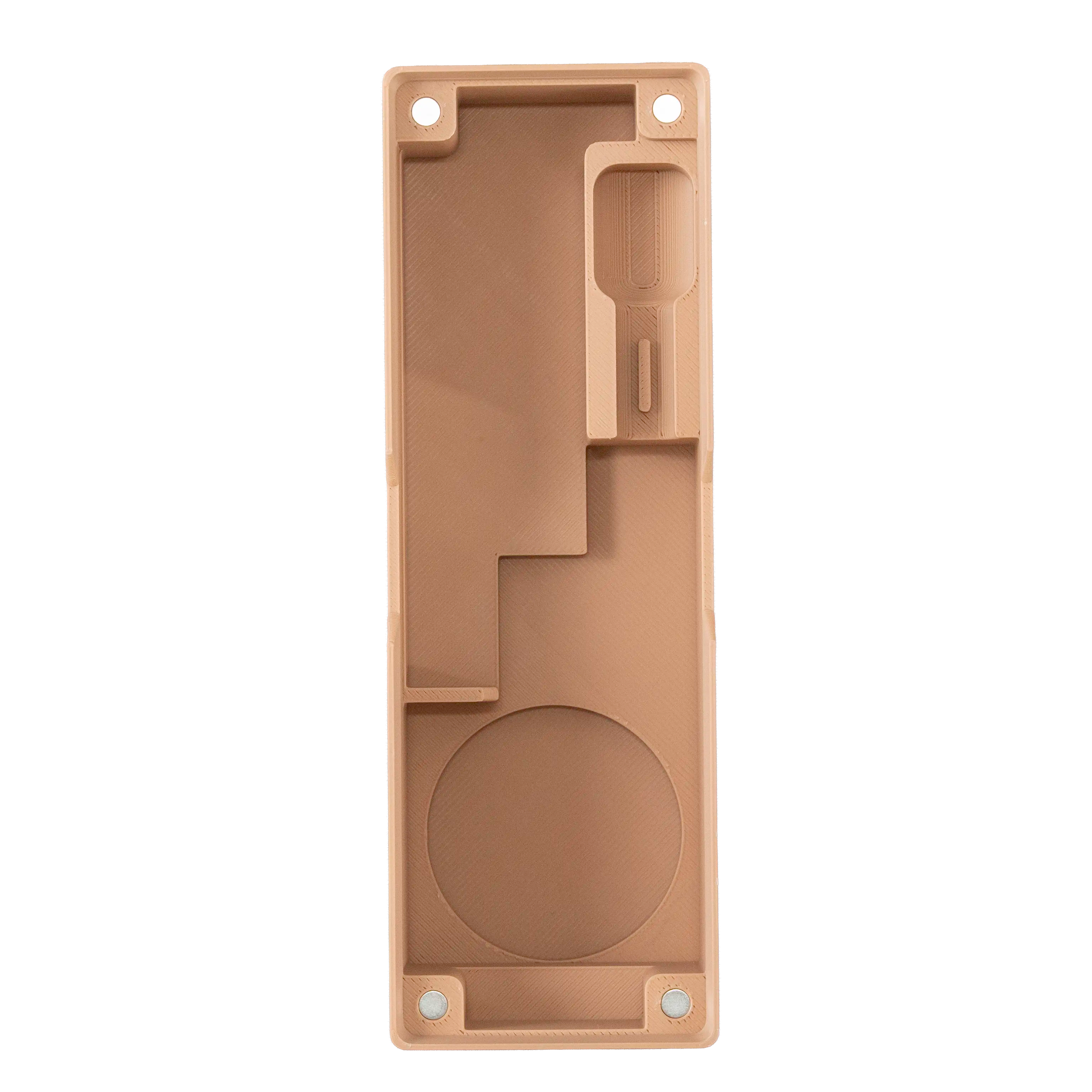 Pax 4 / Flow case empty interior